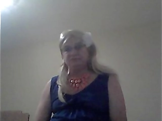 hung blonde ts victoria coelho takes off bikini