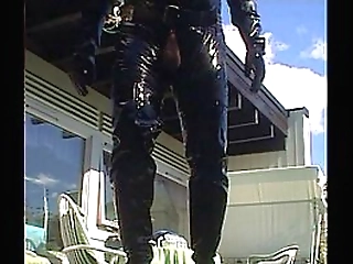 Thai Shemale's Slippery Sloppy Fuckfest: Extreme Cum Explosion!