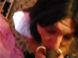 foot worship freak bella bellucci gets her cock sucked